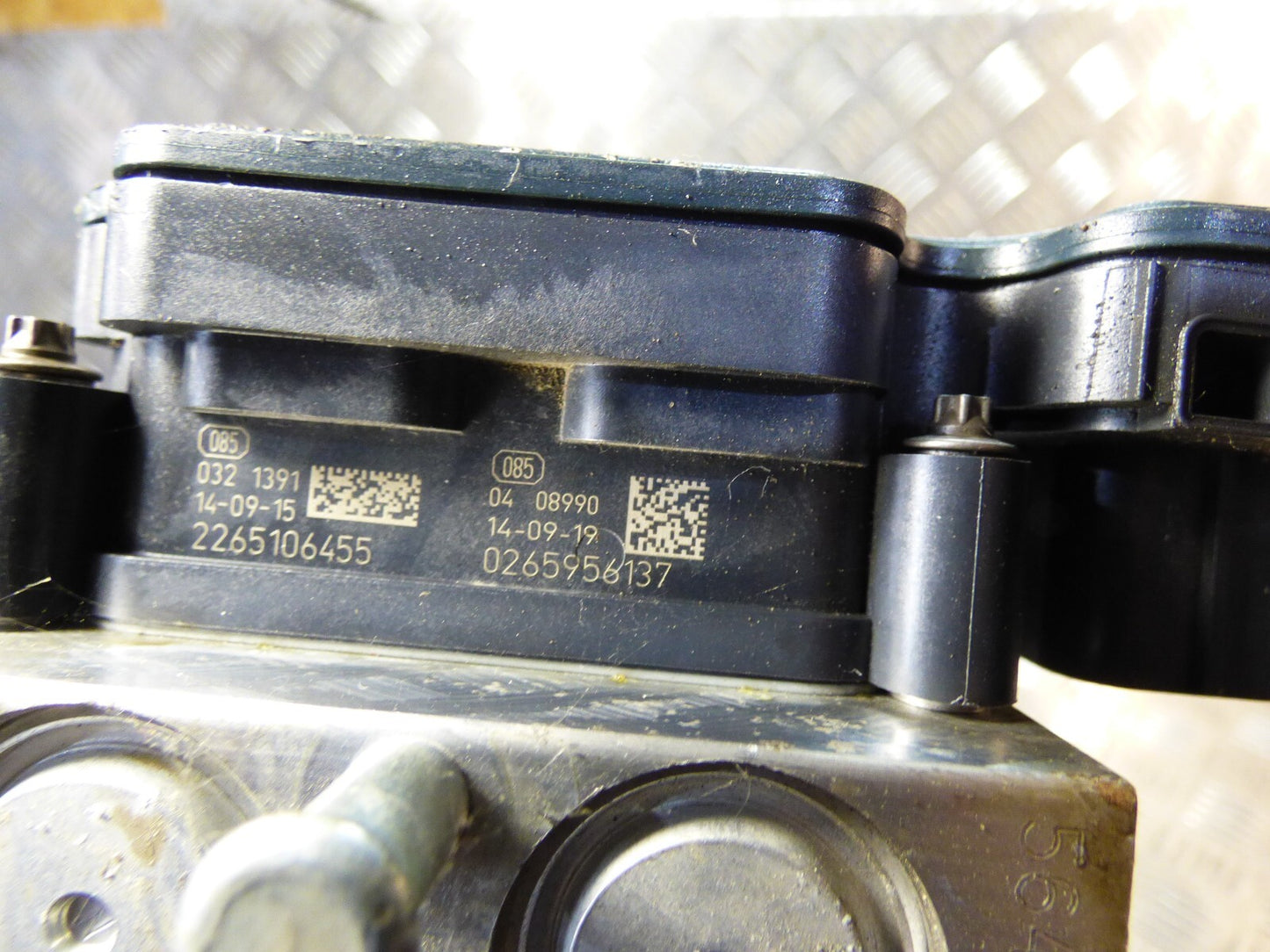 Jeep Cherokee KL 2015 ABS Steuergerät Pumpe Hydrauikblock 0265956137 ORIGINAL gebraucht - P68237001AD