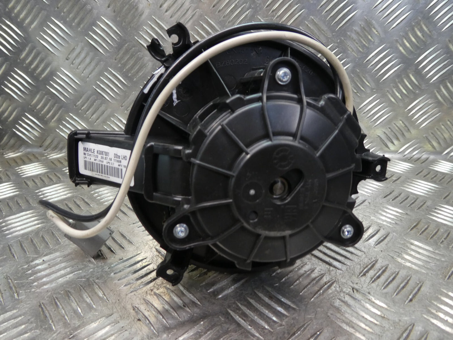 OPEL ASTRA K Gebläsemotor Lüftermotor Heizungsgebläse MAHLE ORIGINAL gebraucht - KG087001