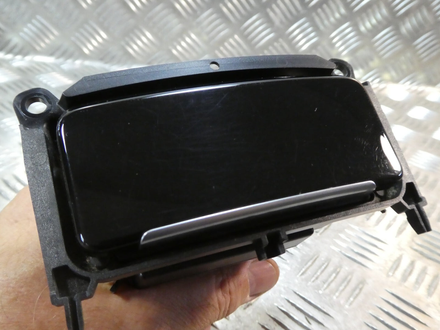 Porsche Cayenne 92A mitte vorn KLAVIER 7P5857273B ORIGINAL gebraucht - Aschenbecher