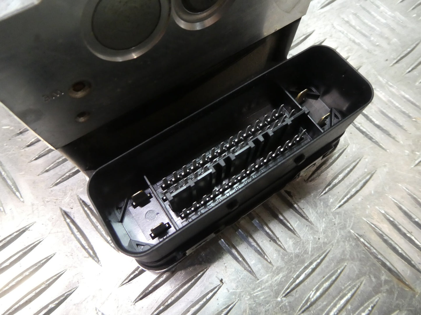 Porsche Cayenne S 92A 4.8 ABS ESP Steuergerät 7P5614517A ORIGINAL gebraucht - Hydraulikblock