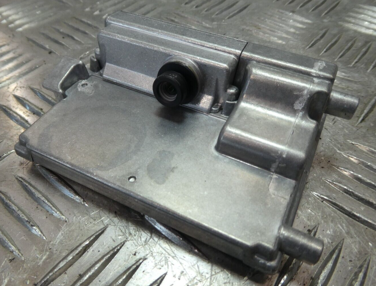 VW ID3 ID.3 Frontkamera Kamera Fahrerassistenzsysteme 1EA980654F ORIGINAL gebraucht - Volkswagen