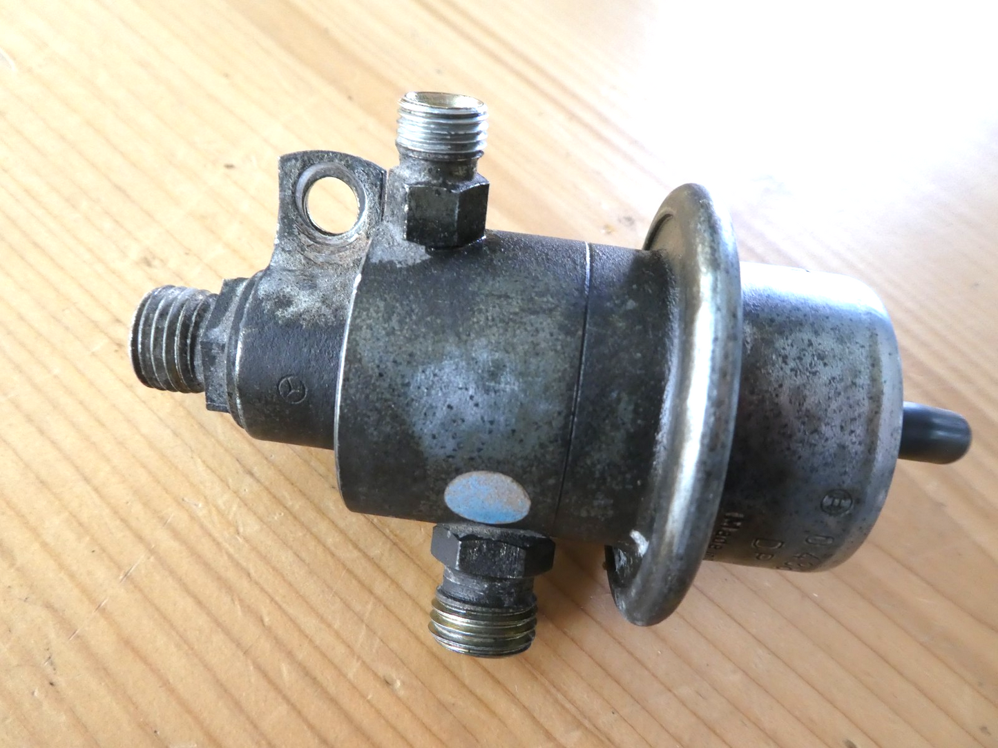Mercedes-Benz C126 W126 Membrandämpfer Druckregler K-Jetronic BOSCH ORIGINAL gebraucht - 0438161013
