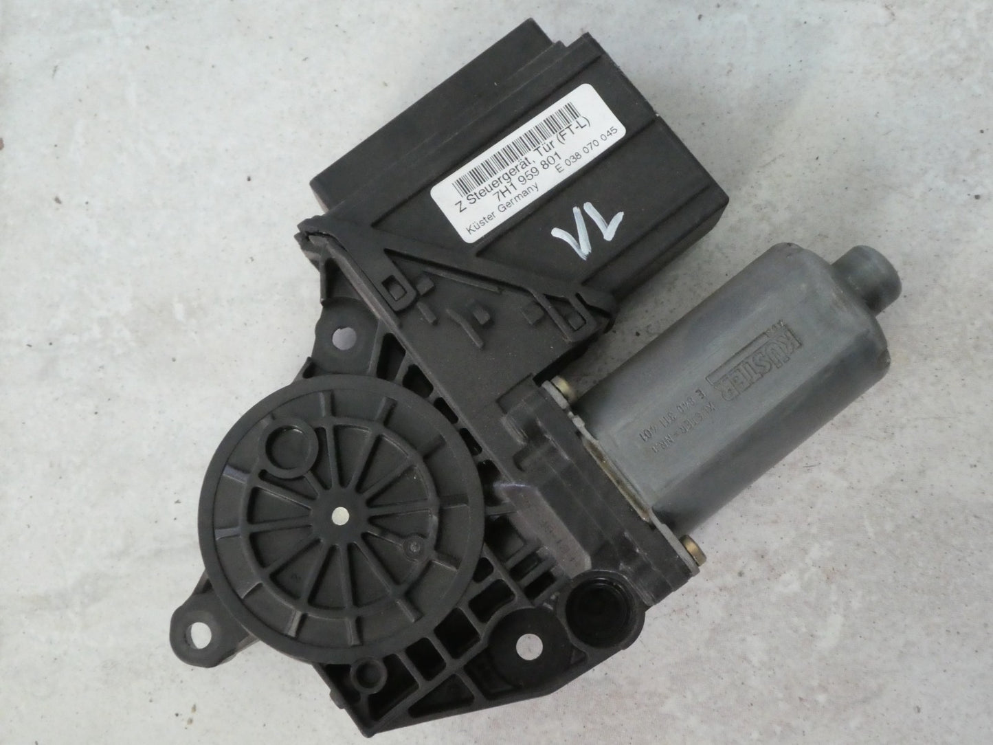 VW T5 MULTIVAN 2003-2016 Fensterhebermotor Tür Vorne Links 7H1959801 ORIGINAL gebraucht - Transporter