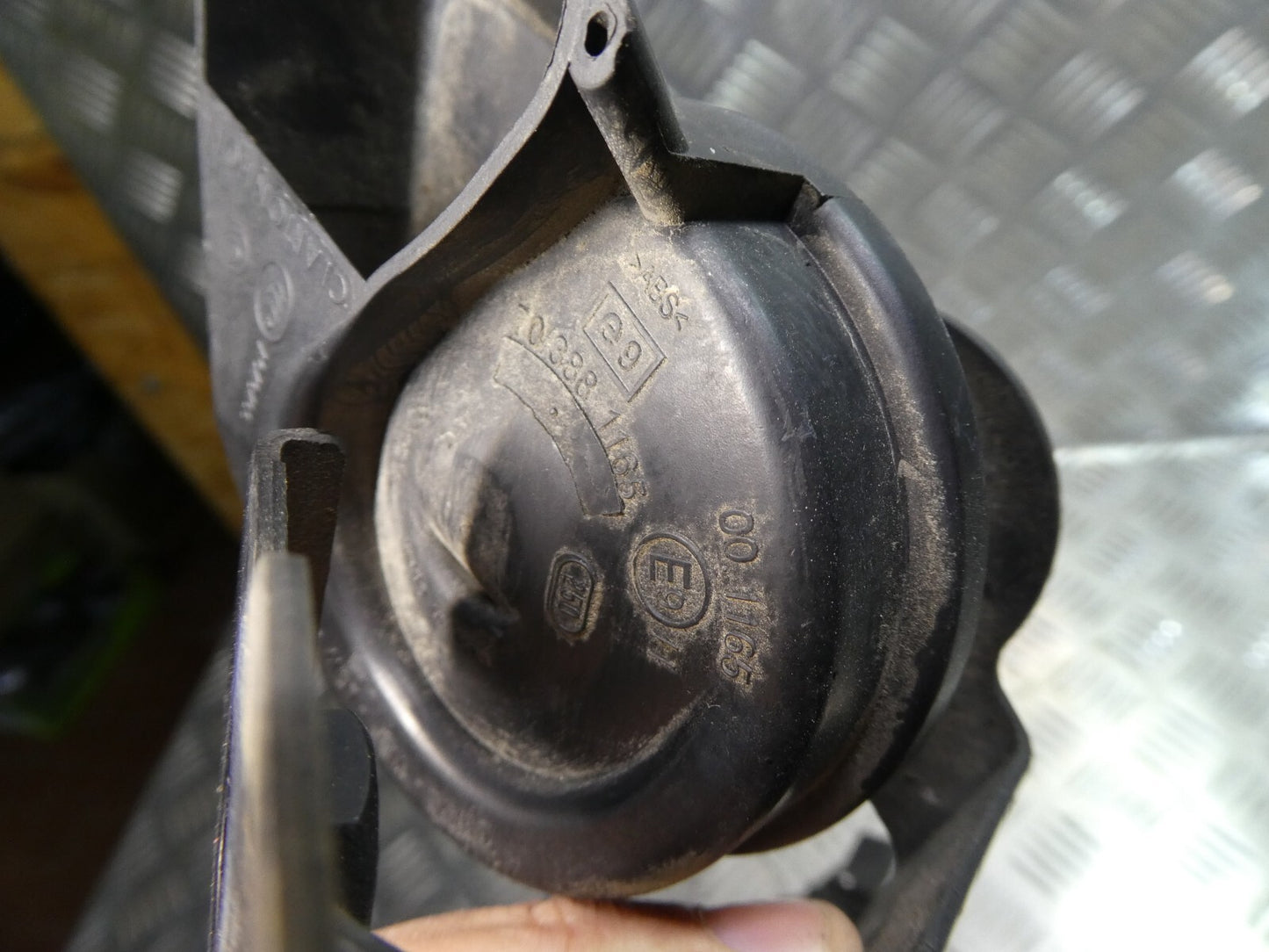 Porsche Cayenne S 92A 4.8 Hupe Fanfare Tiefton 7P6951221A ORIGINAL gebraucht - - Signalhorn