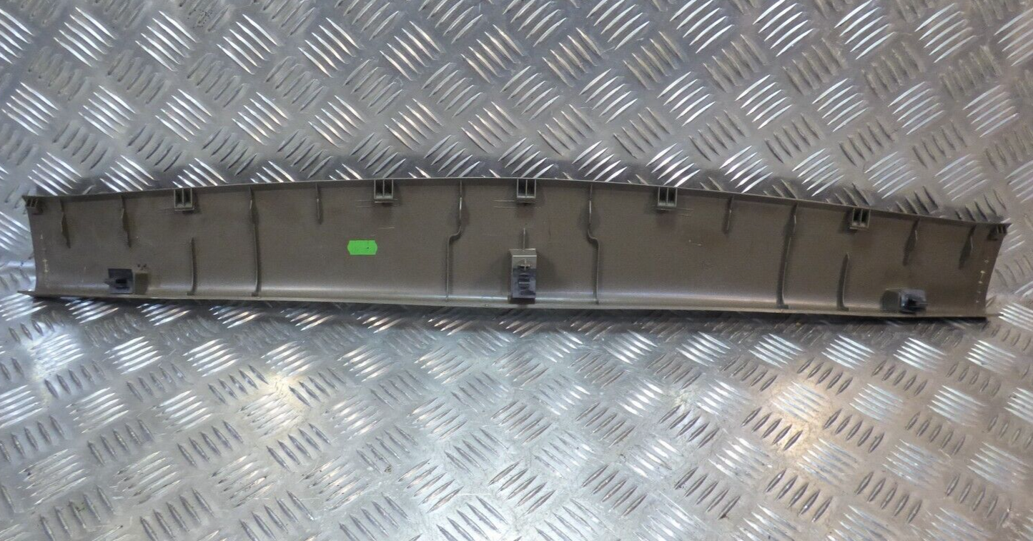 Porsche Cayenne S 92A Heckklappe Mitte Braun Umbra DE1 7P5867603 ORIGINAL gebraucht - Fensterrahmen