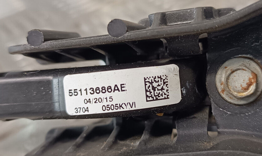 Jeep Grand Cherokee WK2 Tür Griff Türgriff Hinten Rechtes ORIGINAL gebraucht - 55113686AE