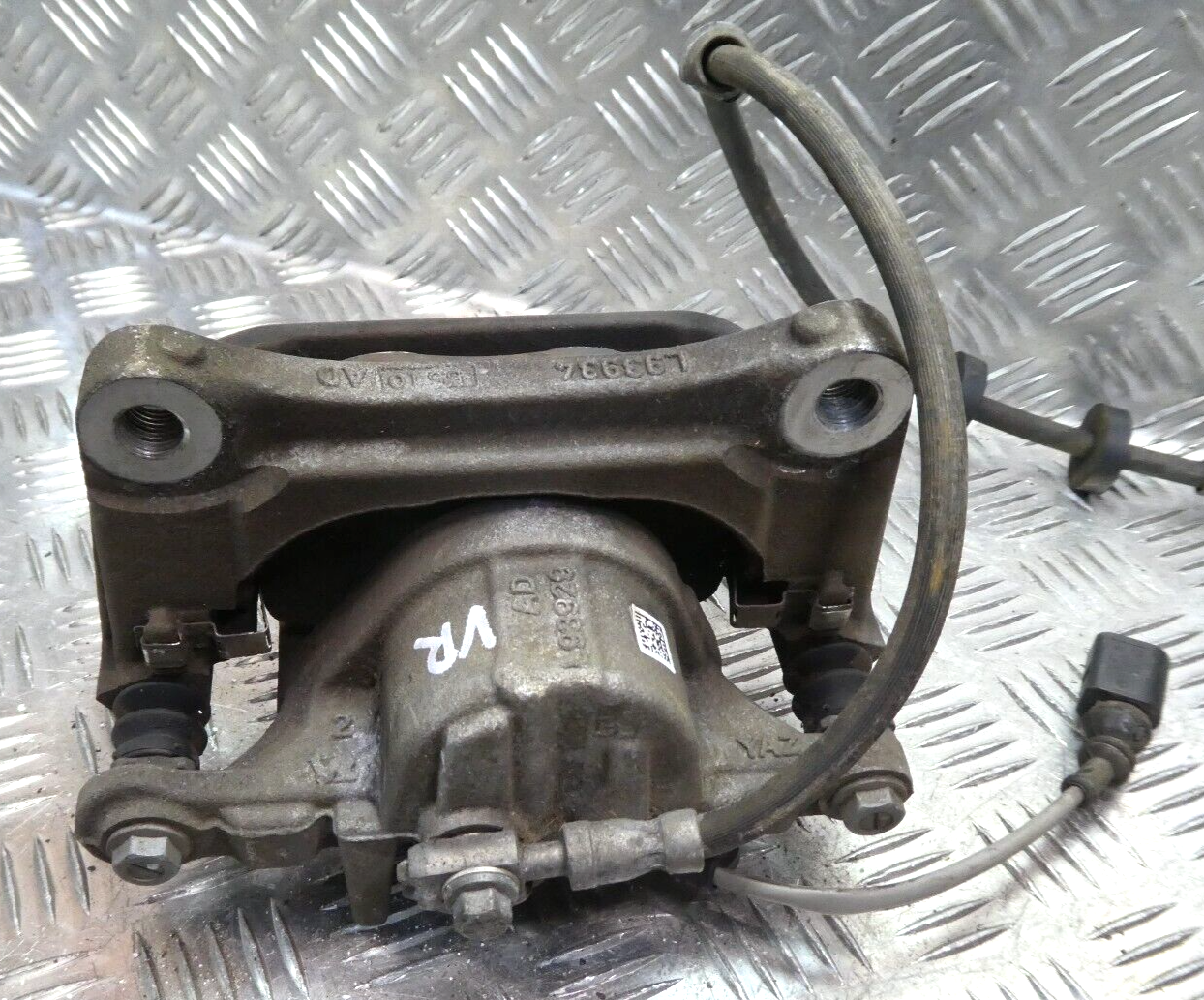 VW ID3 ID.3 Bremssattel vorne rechts 1EA615106F ORIGINAL gebraucht - Volkswagen