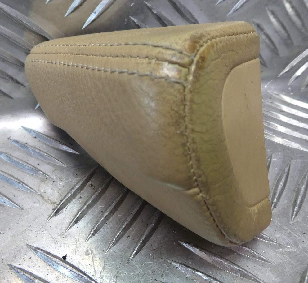 Porsche Panamera 970 Leder Abdeckung Armlehne vorne links Blende ORIGINAL gebraucht - 97055549501