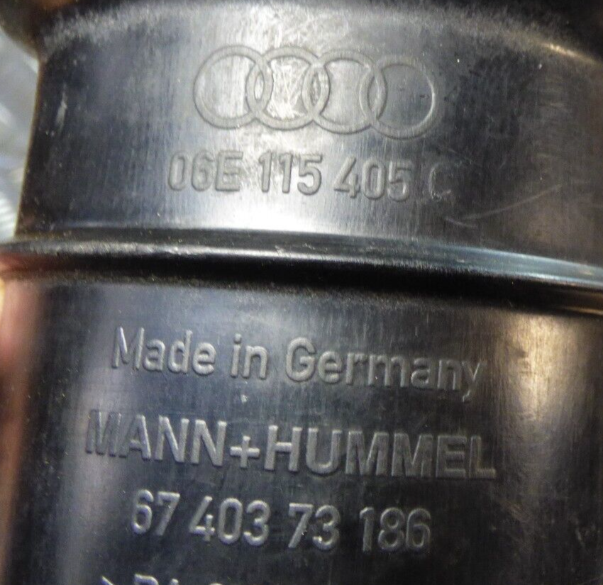 Porsche Cayenne 92A Hybrid Ölfiltergehäuse Gehäuse Halter Ölfilter ORIGINAL gebraucht - 06E115405C
