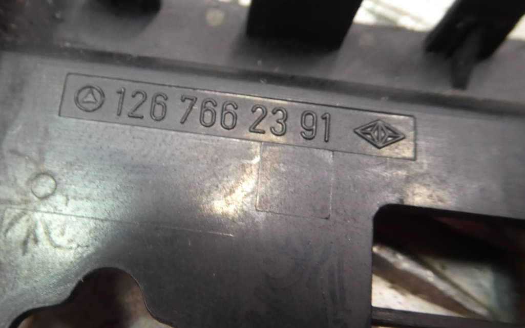 Mercedes-Benz W126 Abdeckung Türverkleidung Links elektrische Sitzverstellung