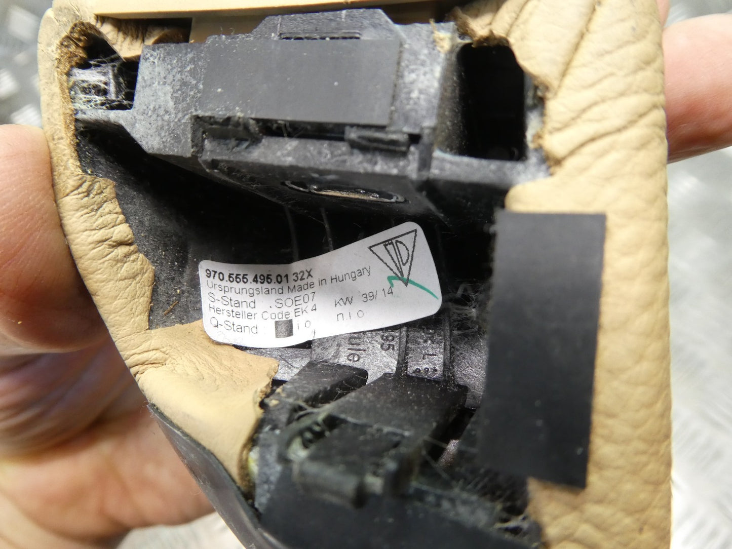 Porsche Panamera 970 Leder Abdeckung Armlehne vorne links Blende ORIGINAL gebraucht - 97055549501