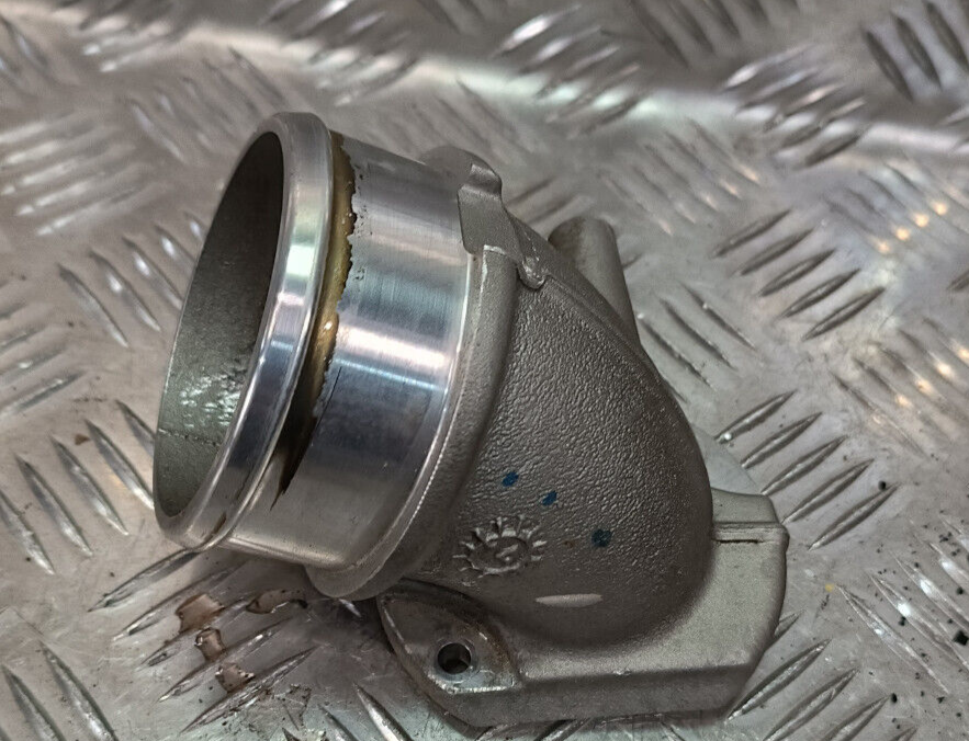 Jeep Grand WK2 3.0 CRD Ladeluft Rohr Winkelstückrohr 2337F ORIGINAL gebraucht - Cherokee
