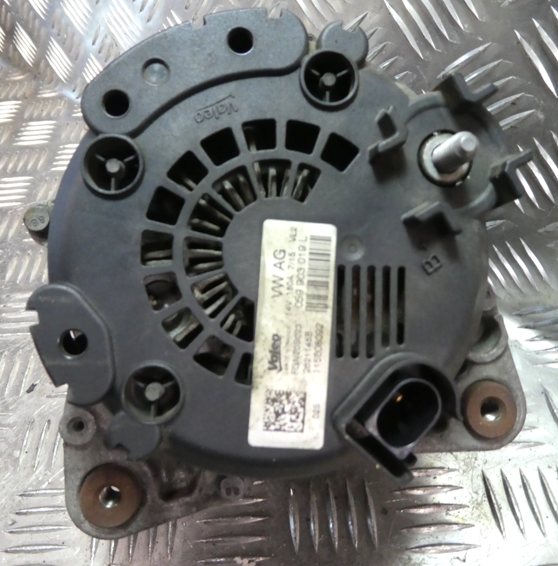 PORSCHE MACAN 2014-2018 3.0 TDI Lichtmaschine Generator 180A ORIGINAL gebraucht - 059903019L