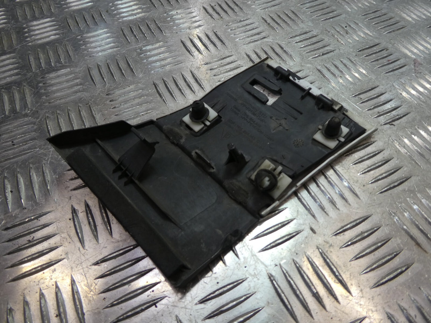 Porsche Cayenne 92A Orig. Kotflügel vorne links weiß 7P5854959C ORIGINAL gebraucht - Zierleiste