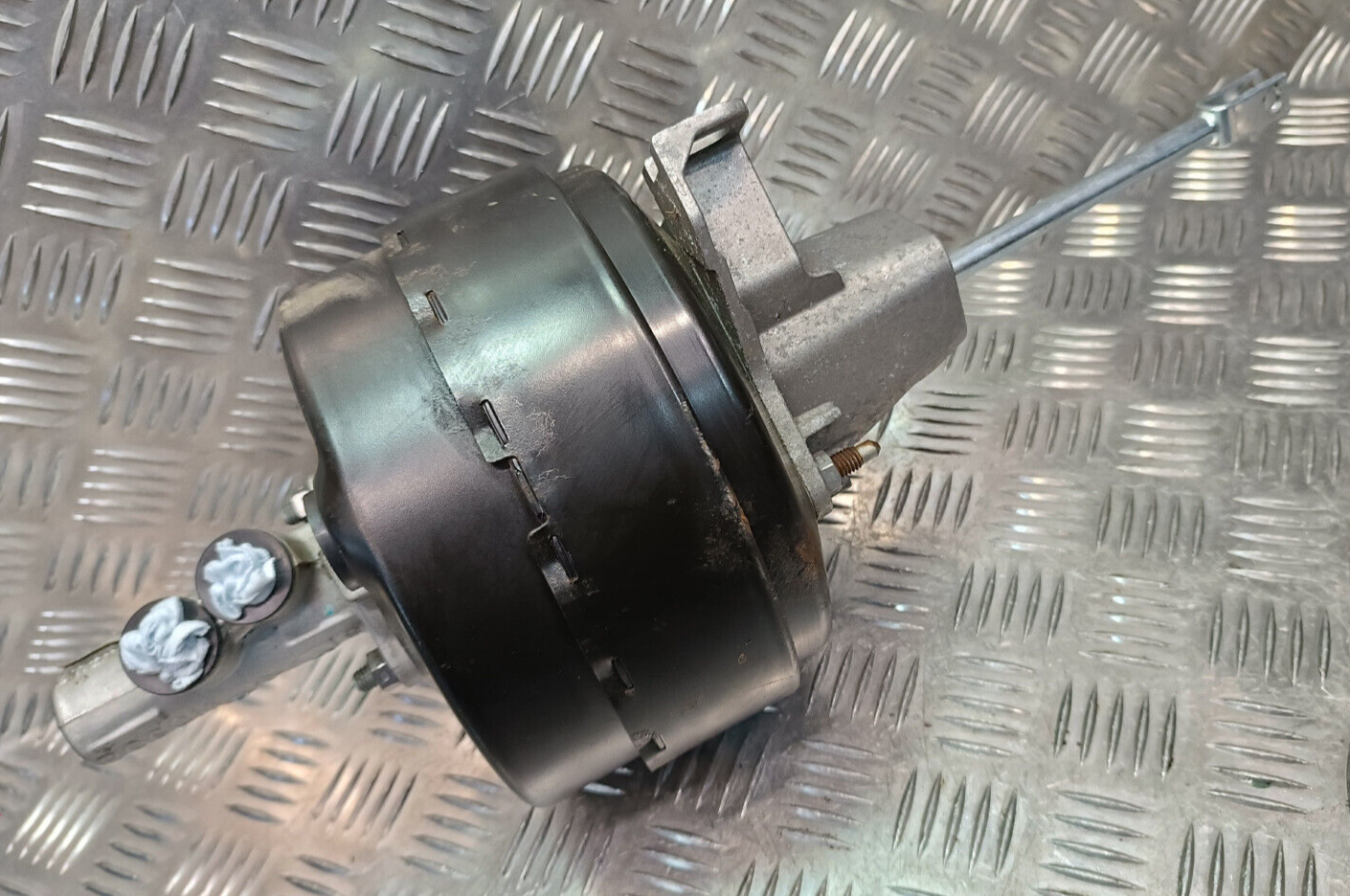 Smart ForTwo 451 Electric Drive Bremskraftverstärker 0204051759 ORIGINAL gebraucht - A4514300008