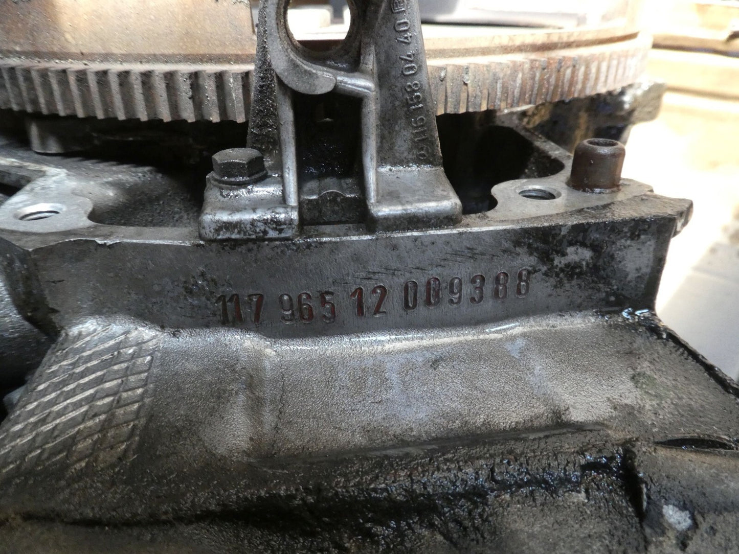 Mercedes-Benz C126 W126 SEC 500 V8 Motor ohne Anbauteile M117 117965 223-265 PS