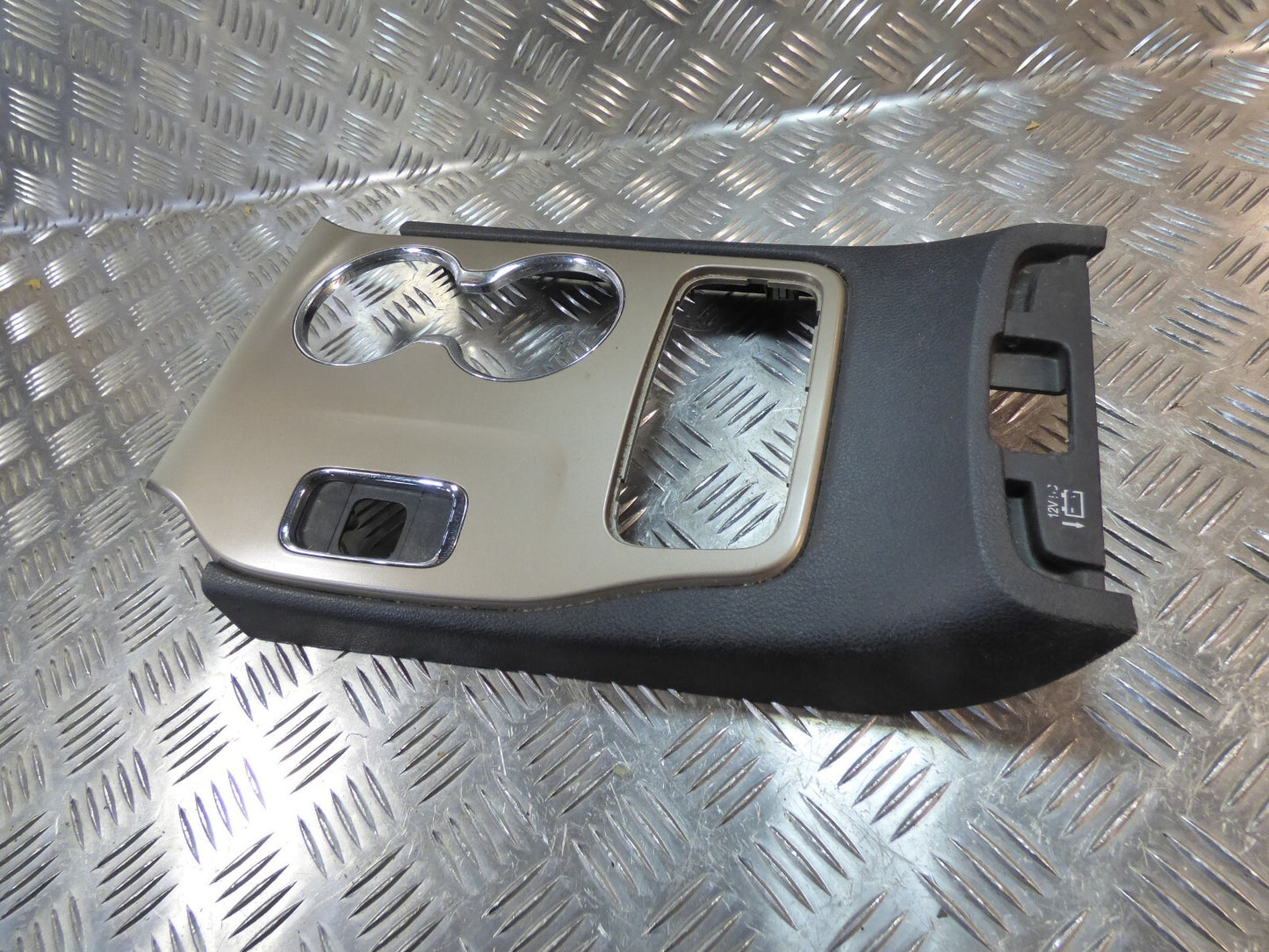 Jeep Grand IV WK2 Abdeckung Mittelkonsole Blende Konsole 1XH202X9AC ORIGINAL gebraucht - Cherokee