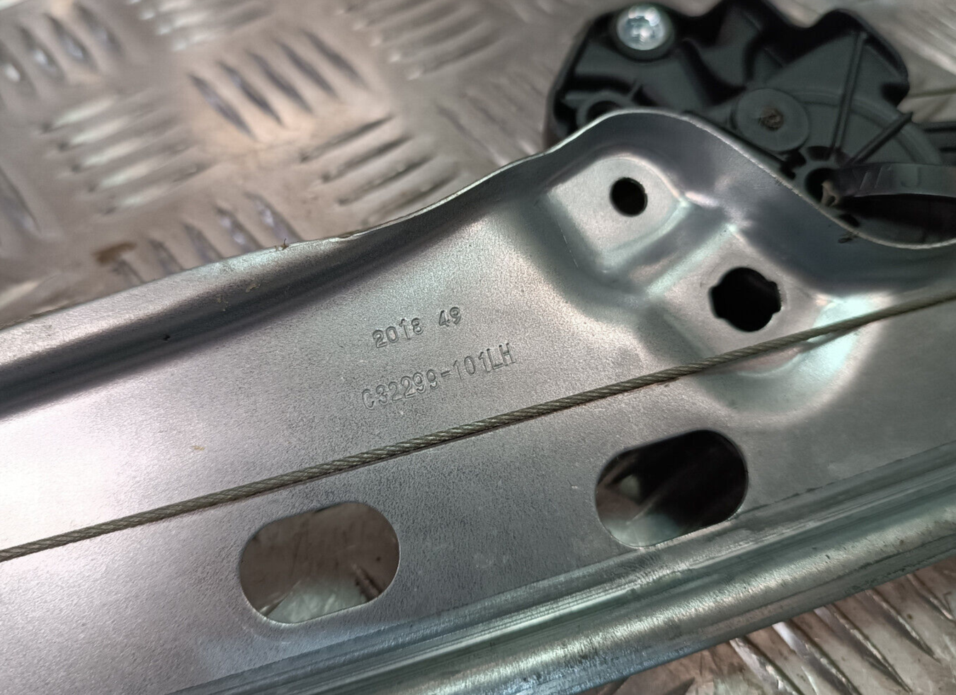 OPEL ASTRA K 1.4 2019 Schrägheck Fensterheber Hinten Links ORIGINAL gebraucht - 39142319