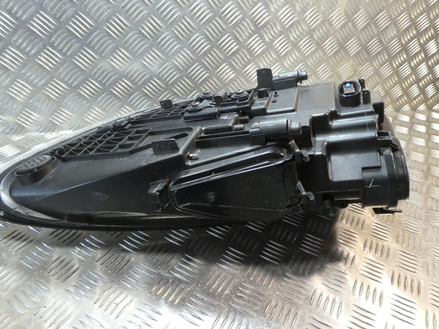 Porsche Cayenne 92A Frontscheinwerfer Xenon Links Scheinwerfer ORIGINAL gebraucht - 7P5941031AN