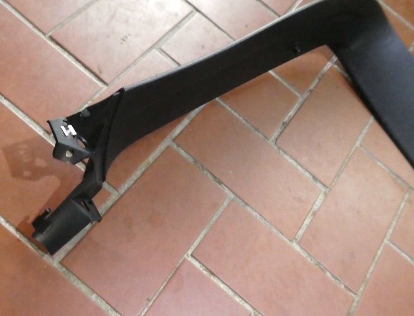 Porsche Macan 95B Heckklappe Verkleidung oben schwarz 95B867973A ORIGINAL gebraucht - Heckdeckel