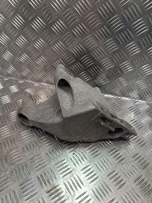 OPEL ASTRA K 1.0 TURBO 12V Original Halter Halterung GM gebraucht - 13366780