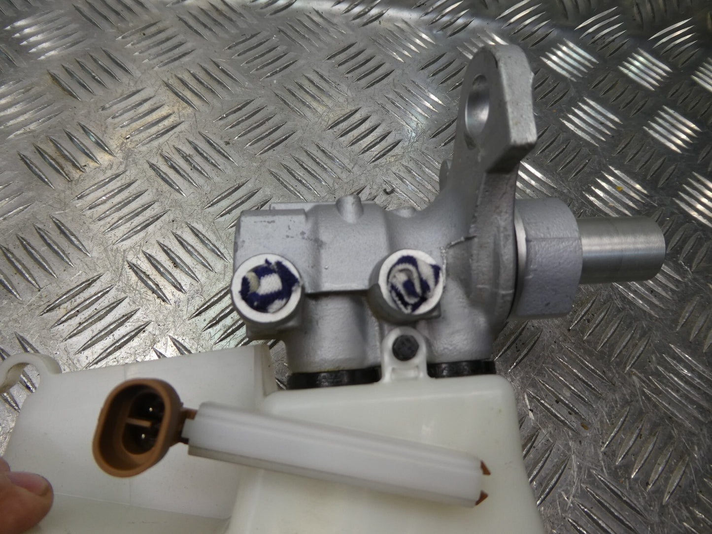 OPEL ASTRA K Hauptbremszylinder GM ORIGINAL gebraucht - 32669020