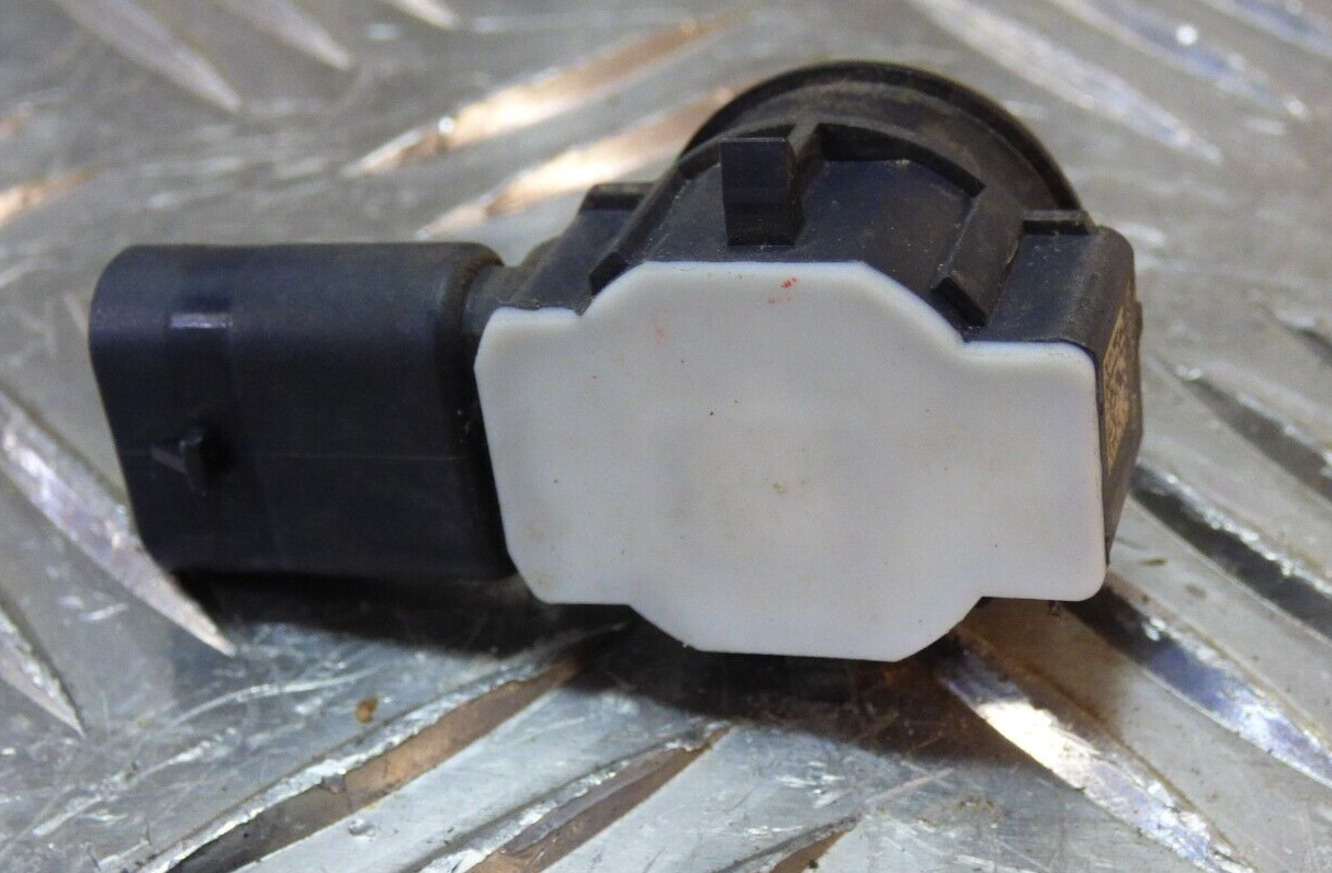 Jeep Renegade ab 2014 Parksensor PDC Sensor Stoßstange hinten ORIGINAL gebraucht - 0053133329