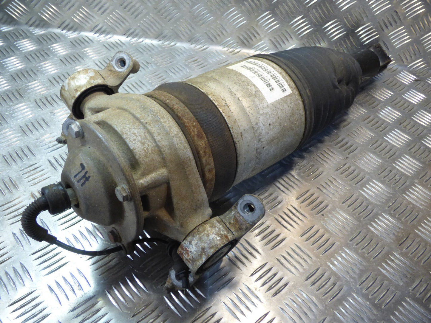 Porsche Cayenne 92A Stoßdämpfer hinten links 7P5616019R 7P5616503A ORIGINAL gebraucht - Luftfahrwerk