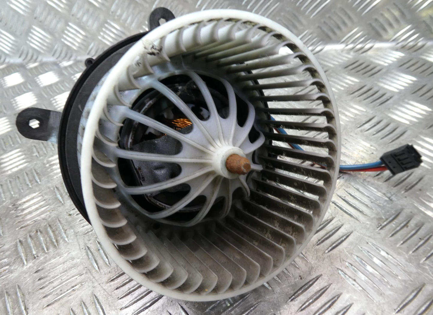 Porsche 3.0 E-Hybrid Gebläsemotor Heizungsmotor Lüftermotor ORIGINAL gebraucht - Panamera