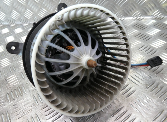 Porsche 3.0 E-Hybrid Gebläsemotor Heizungsmotor Lüftermotor ORIGINAL gebraucht - Panamera