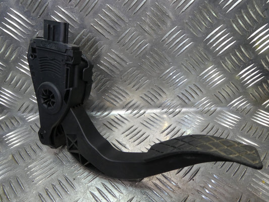 Porsche Macan 95B 8K1723523A ORIGINAL gebraucht - Gaspedal