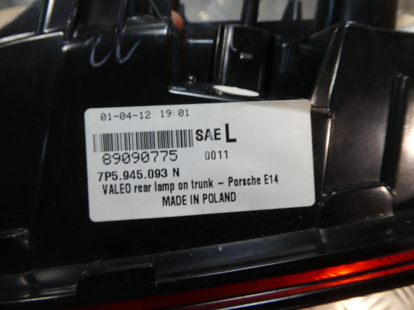 Porsche Cayenne 92A Hinten links innen Rückleuchte USA 7P5945093N ORIGINAL gebraucht - Heckleuchte
