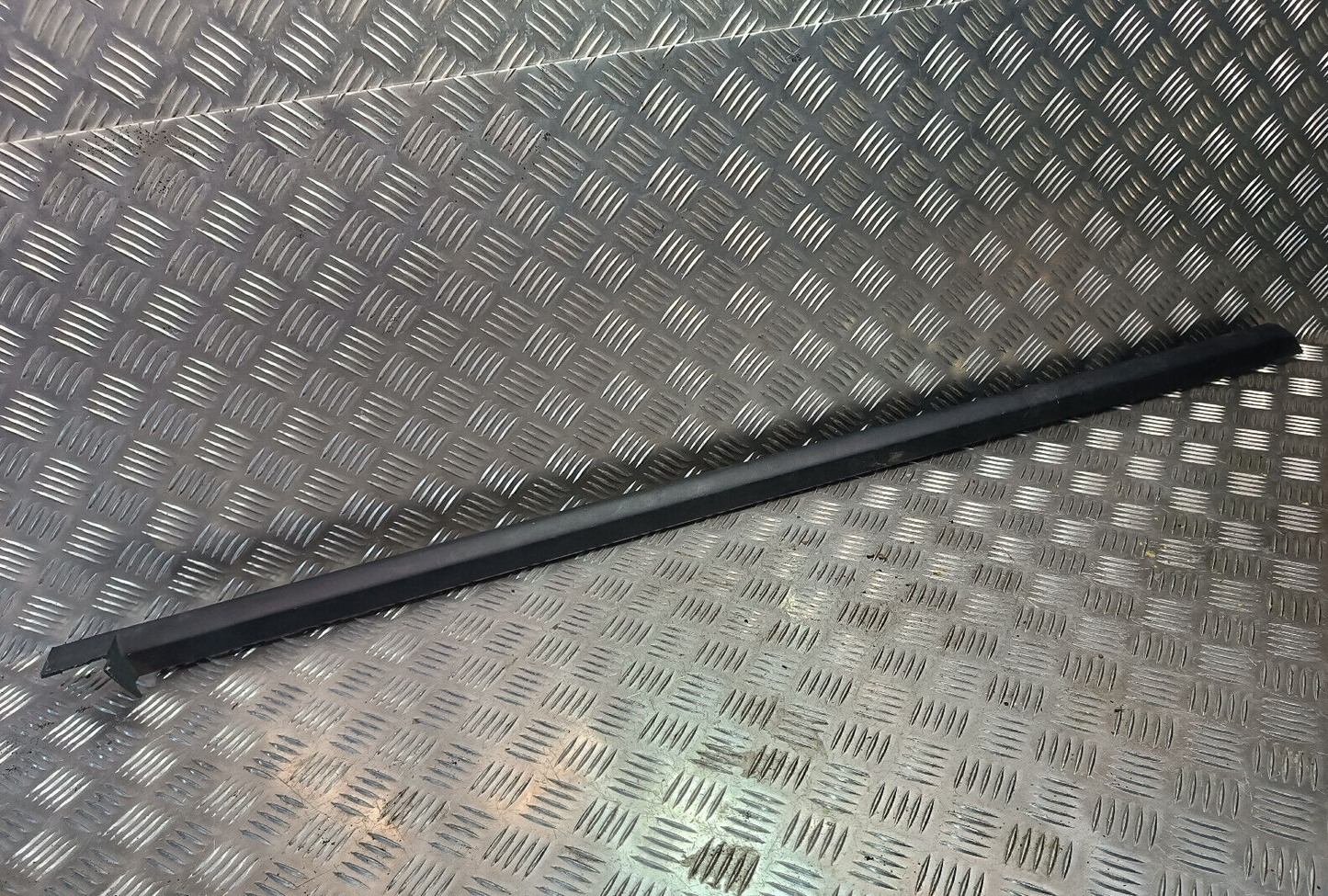 Porsche Cayenne S 92A Linke Abdeckung 7P5853537 LH ORIGINAL gebraucht - Seitenschwellerverkleidung