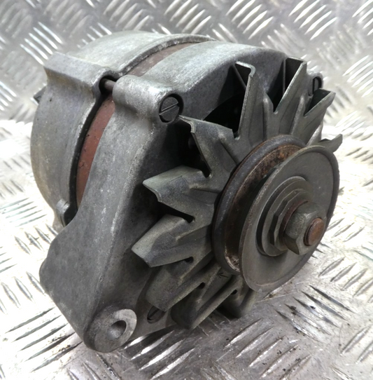 Mercedes-Benz W126 C126 II Serie Generator Lichtmaschine BOSCH * ORIGINAL gebraucht - 0120469588