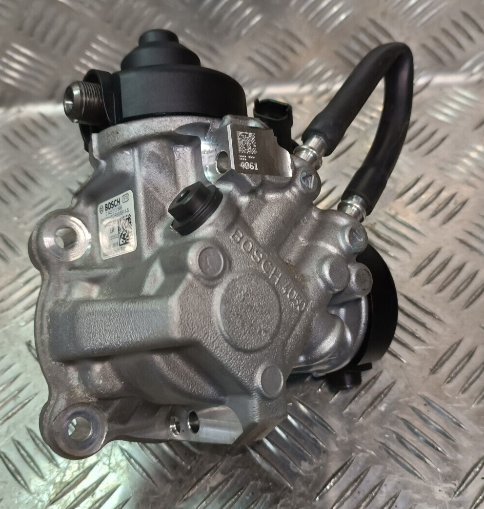 Jeep Grand Cherokee WK2 3.0 CRD Hochdruckpumpe 35022143F Bosch ORIGINAL gebraucht - 0445010696