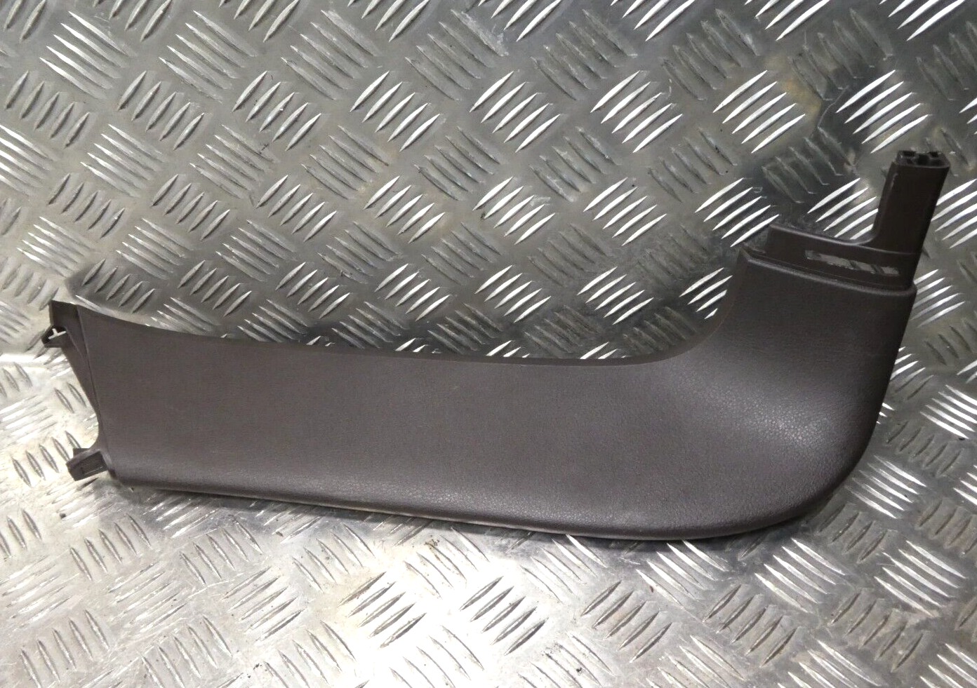 Porsche Cayenne 92A Fensterrahmen links 7P5867587 espresso ORIGINAL gebraucht - Heckklappe