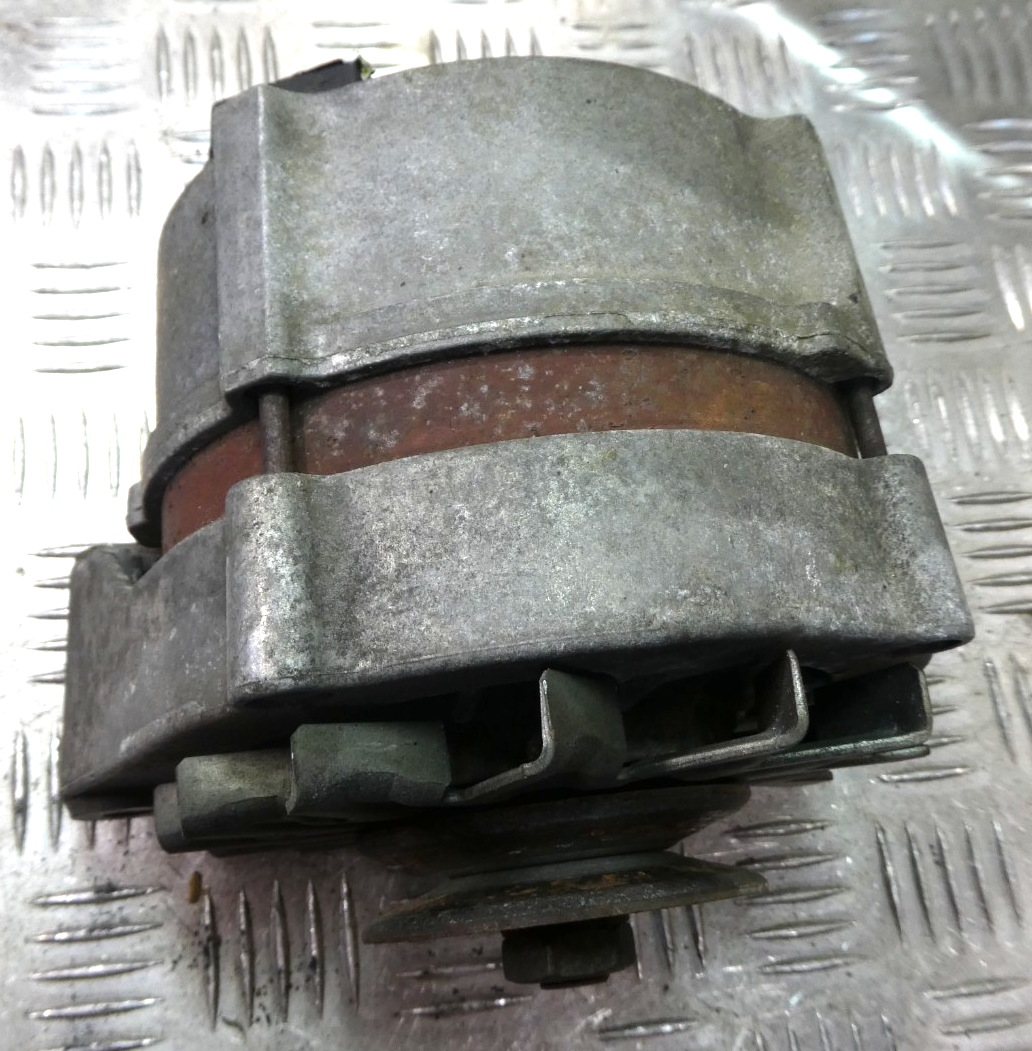 Mercedes-Benz W126 C126 II Serie Generator Lichtmaschine BOSCH * ORIGINAL gebraucht - 0120469588