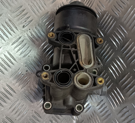 VW T5 2.0 TDI CAA Ölfilterhause 03L115389C Ölfiltergehause ORIGINAL gebraucht - Transporter