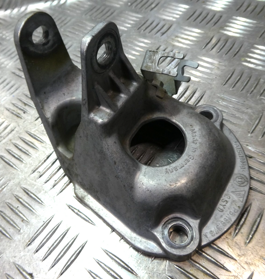 Porsche Cayenne S 92A 4.8 Motor Halterung 7P5199373A ORIGINAL gebraucht - Motorhalter