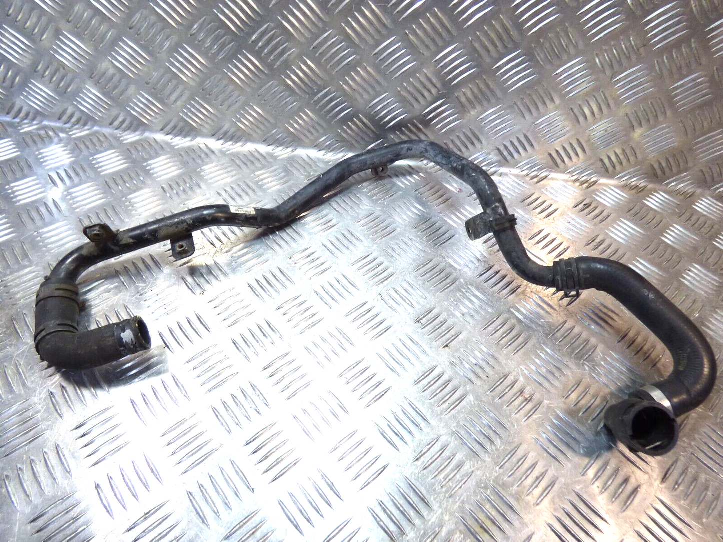 Porsche Cayenne 92A Hybrid Kühlmittelrohr Kühlwasserschläuche ORIGINAL gebraucht - 7P0121070G