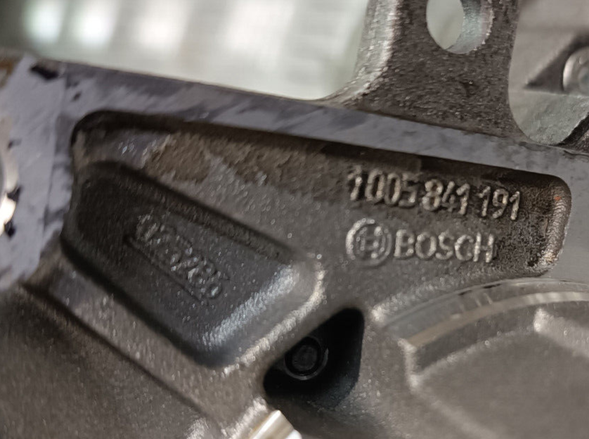Jeep Grand Cherokee WK2 3.0 CRD Anlasser Bosch ORIGINAL gebraucht - 1005841191