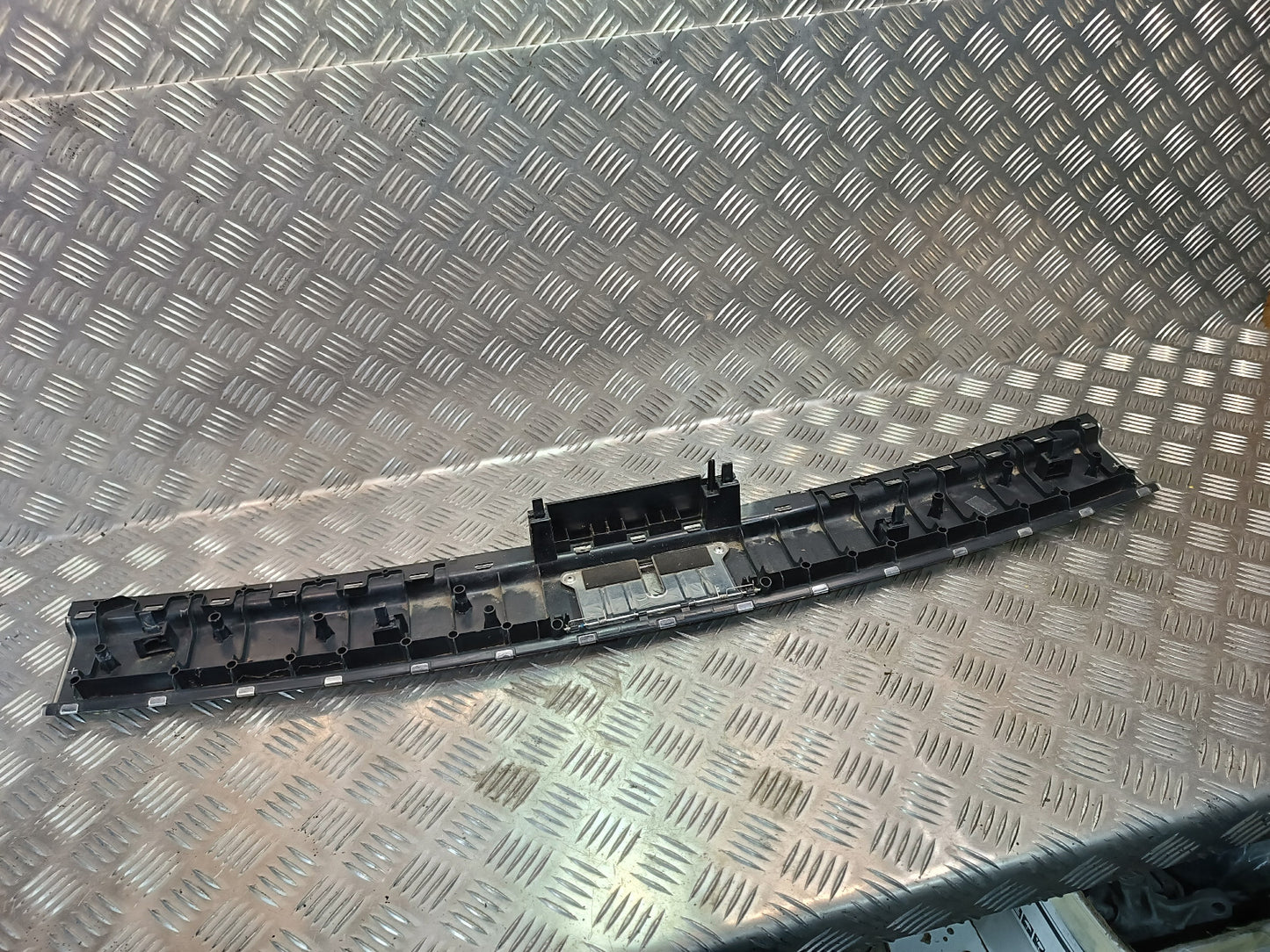 Porsche Cayenne S 92A Verkleidung Kofferraum Abdeckung 7P0863459E ORIGINAL gebraucht - Ladekante