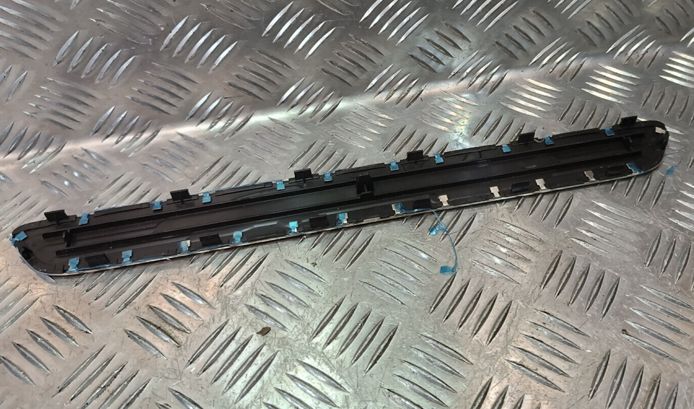 Porsche Cayenne S 92A vorne Blende Crhom 2389-0010 ORIGINAL gebraucht - Einstiegsleiste
