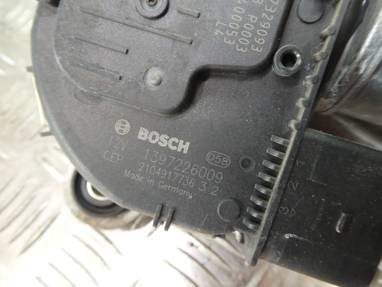 ID3 ID.3 Scheibenwischer gestänge mit Motor V L 10A955113 10A955119 ORIGINAL gebraucht - Volkswagen