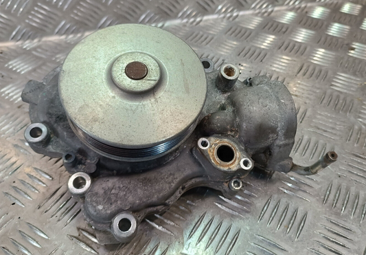 Jeep Grand WK2 3.0 CRD Wasserpumpe Wasserpumpegehaus ORIGINAL gebraucht - Cherokee