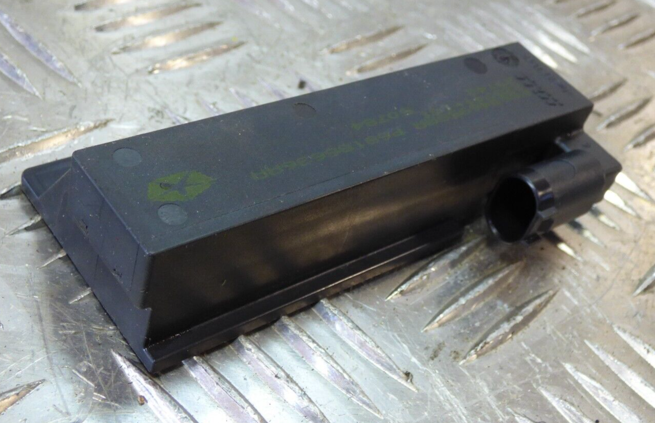 Jeep Cherokee KL 2.0 CRD 2015 Kessy Keyless Go Antenne ORIGINAL gebraucht - P68186636AA