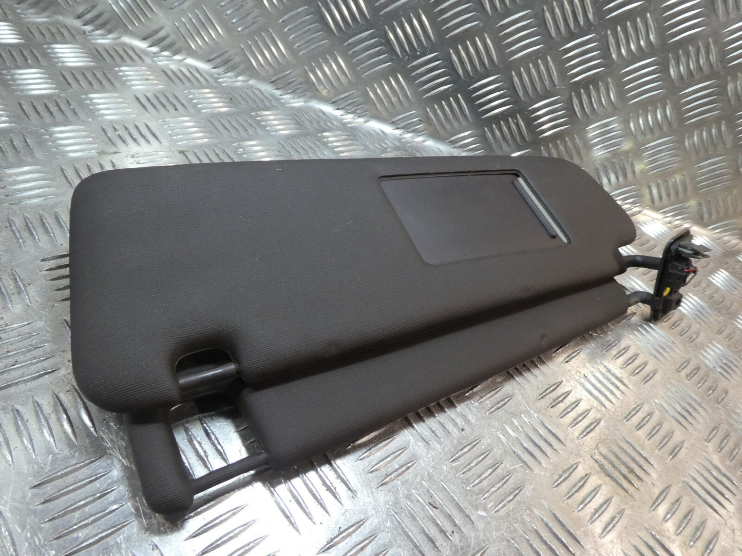 Porsche Cayenne 958 92A Sonnenschutz Links 7P0857551 braun ORIGINAL gebraucht - Sonnenblende