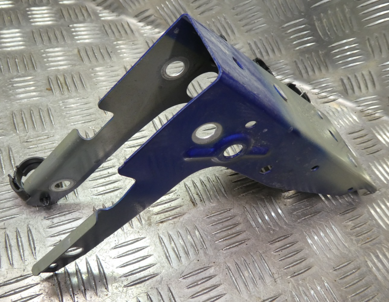 Porsche 970 Halter Konsole Scheinwerfer aussparung Kotflügel vorne Link ORIGINAL gebraucht - Panamera