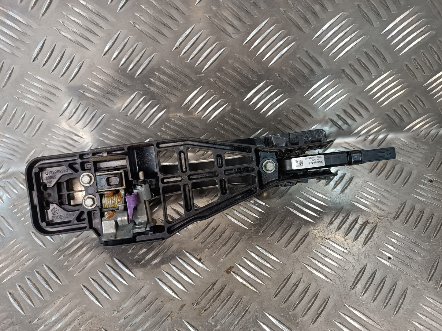 Jeep Grand Cherokee WK2 Tür Griff Türgriff Vorne ORIGINAL gebraucht - 04589884AI