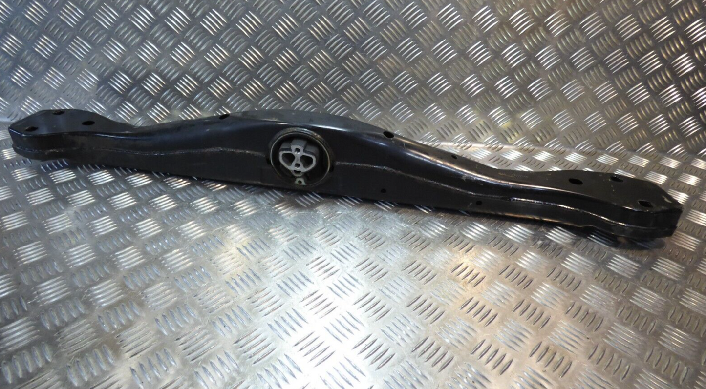 Porsche Cayenne 92A Getriebeträger Getriebe Halter 7P0399227 7L0825199 gebraucht - Original